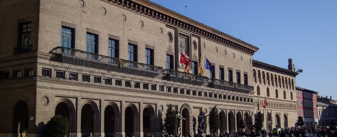 El Ayuntamiento de Zaragoza ahorra en la factura de la luz y mejora la eficiencia energética